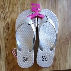 NWT Sliver Flip Flops